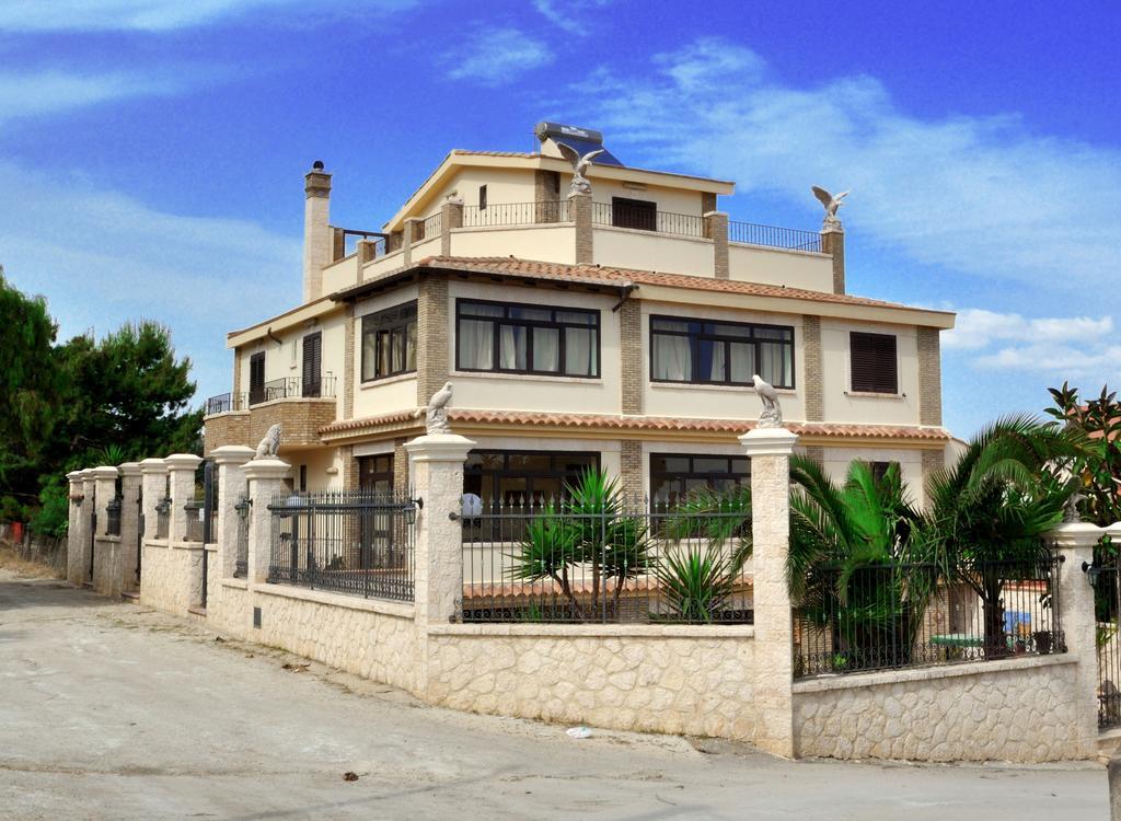 B&B Nicole Палма де Монтекиаро Екстериор снимка
